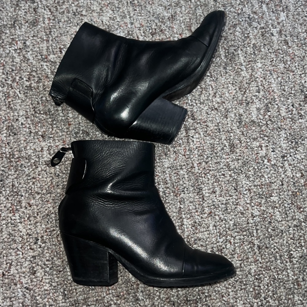Rag & Bone black leather ankle boots size 8 (38)​